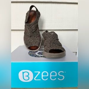 Bzees Slingback Wedge 6M